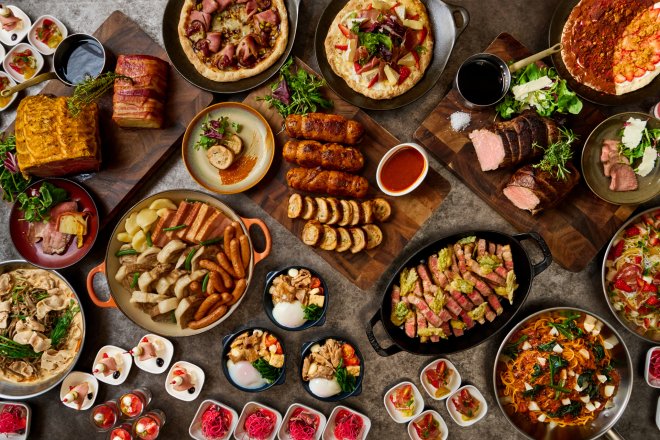 ライブキッチンのできたて肉料理といちごのスイーツ＆創作料理が楽しめる「ごほうびランチブッフェ～肉×いちご～」開催
